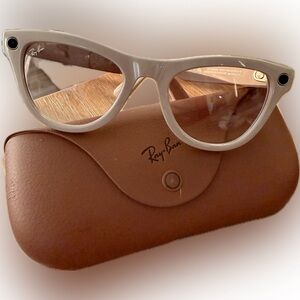 Ray-Ban Cream Sunglasses with Brown Case